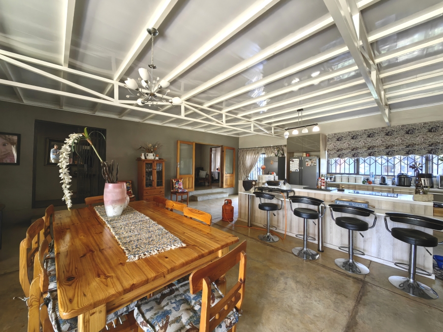 5 Bedroom Property for Sale in Buffelshoek AH North West